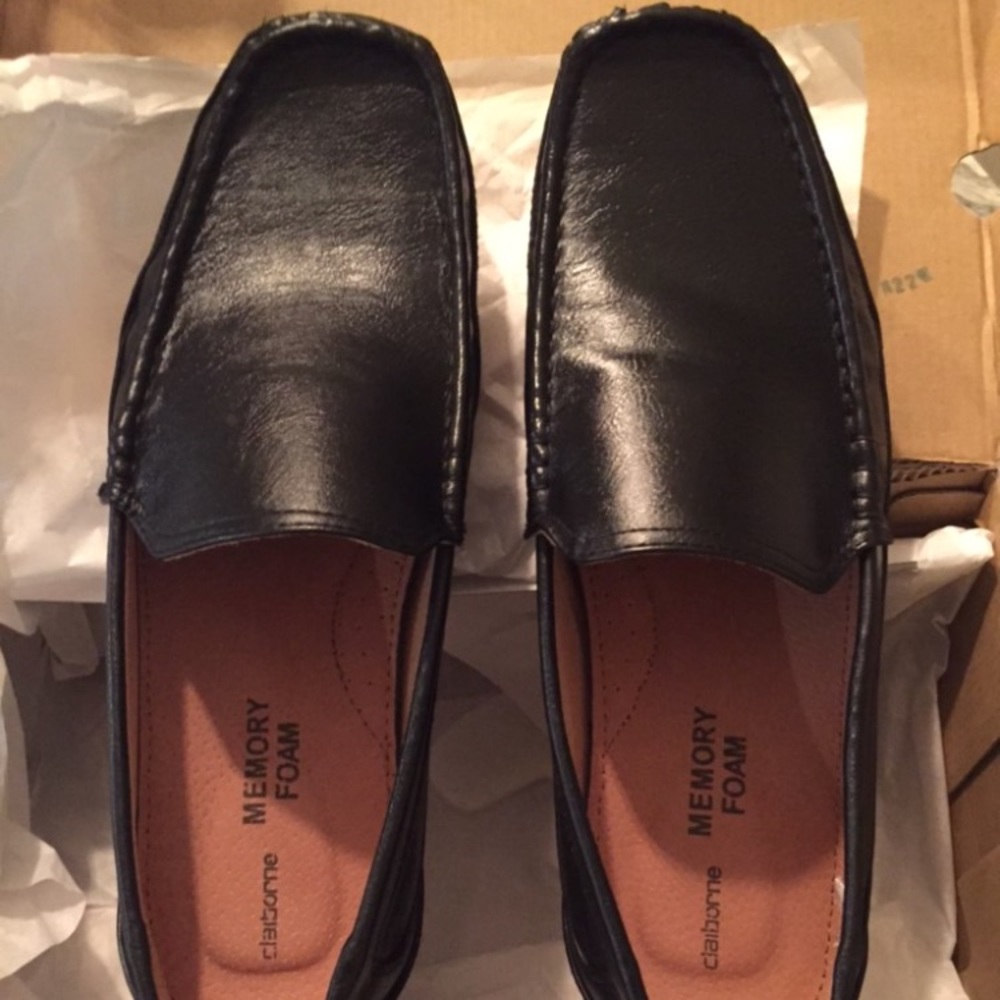 Black men’s dress shoes
